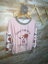 Load image into Gallery viewer, RTS Size 6/7 Find me a Cowboy Graphic Dolman with Bow
